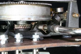 Worm Gear for Winding.  The Coil Spring on the Shaft is a One-Way Clutch